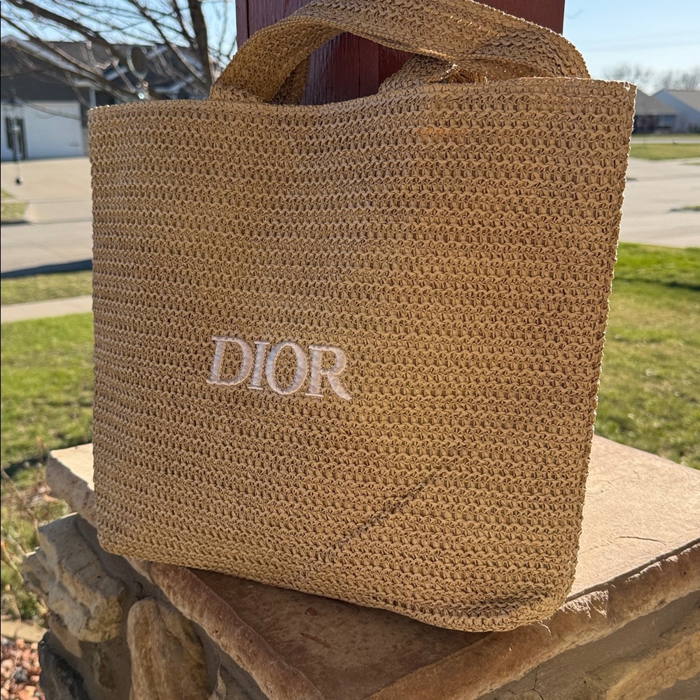 DIOR beauty Natural Raffia Tote; NWOT - Picture 13 of 15